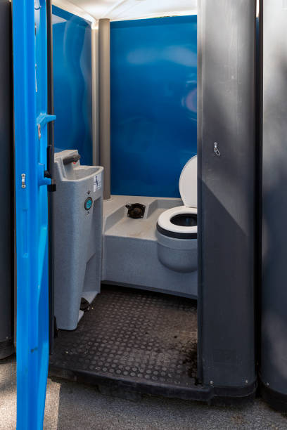 Professional porta potty rental in Victoria, KS