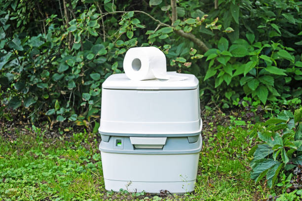 Best Affordable portable toilet rental  in Victoria, KS