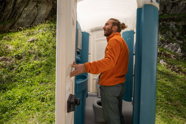 Best Event porta potty rental  in Victoria, KS