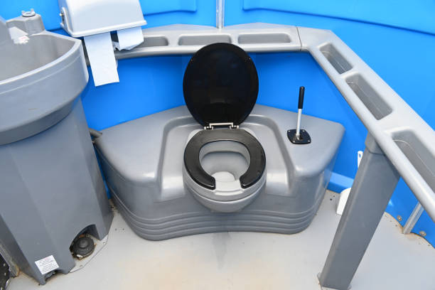Best High-end porta potty rental  in Victoria, KS